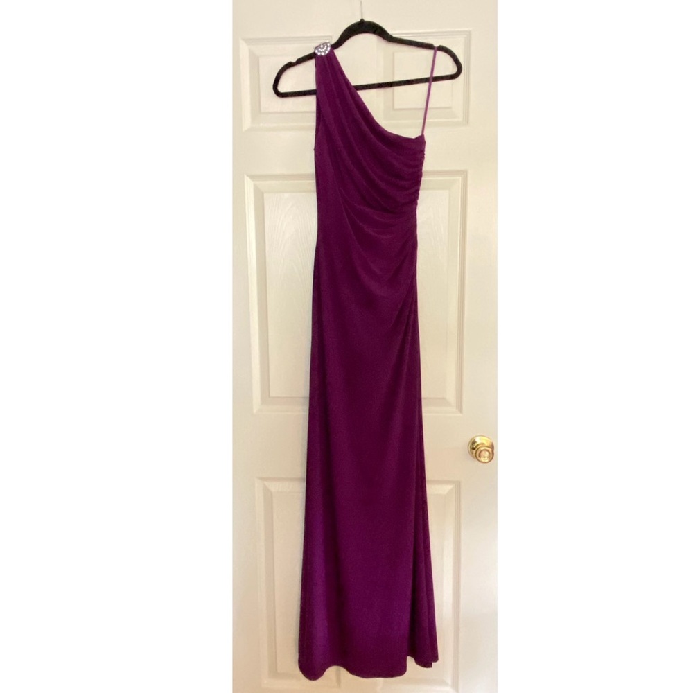 Ralph Lauren Elegant One-Shoulder Gown in Deep Purple